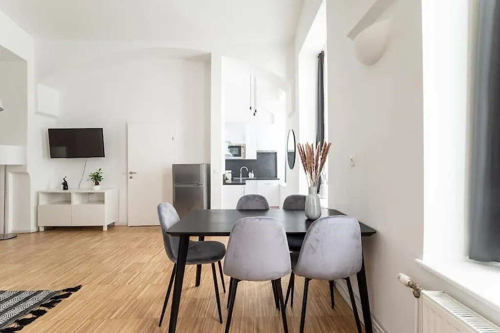 Apartment Family 2Br Oasis Steps From City By Hm Vienna Austria