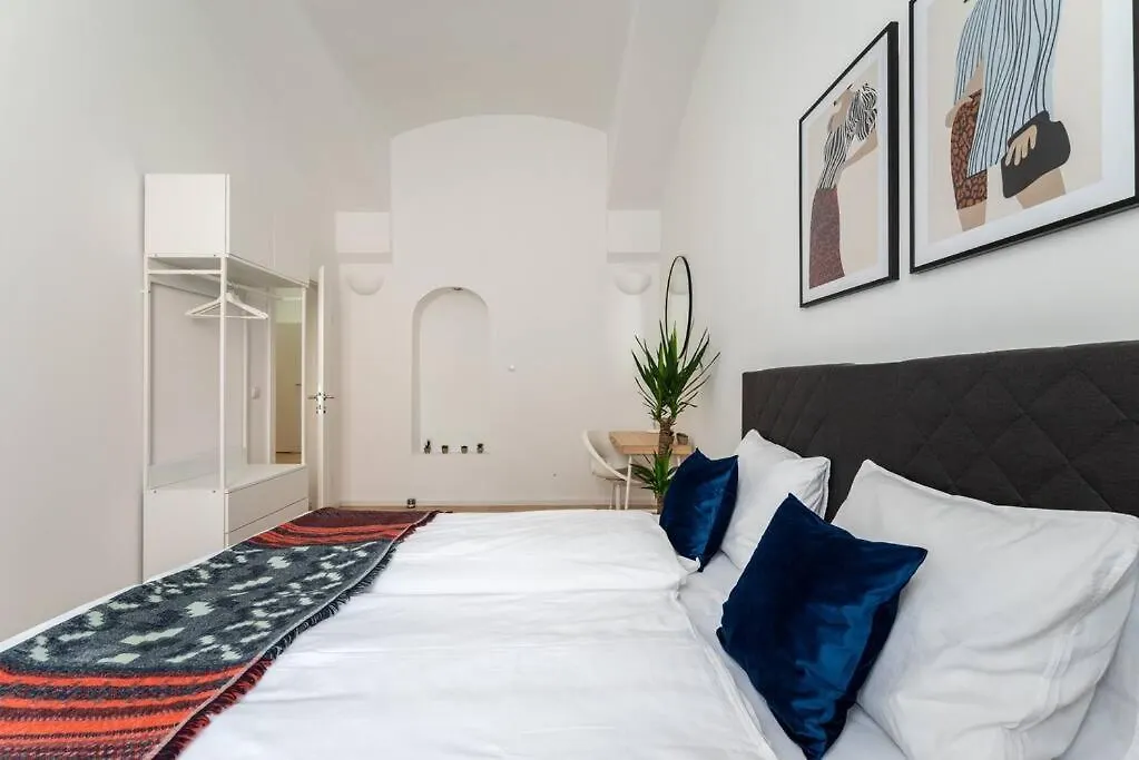 Family 2Br Oasis Steps From City By Hm Vienna Austria