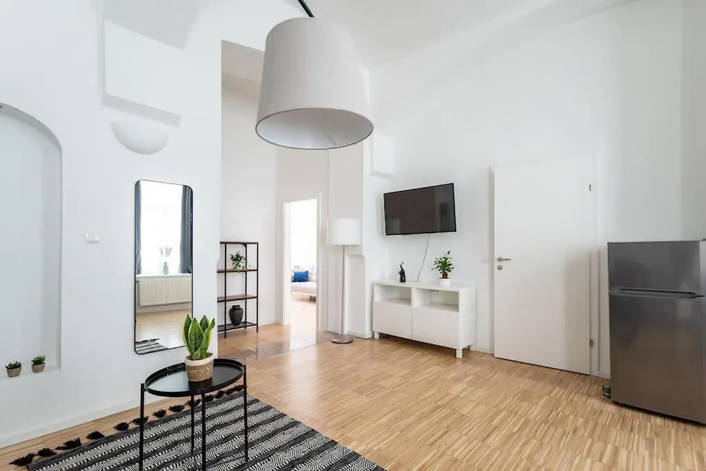 Family 2Br Oasis Steps From City By Hm Vienna 0*,  Austria